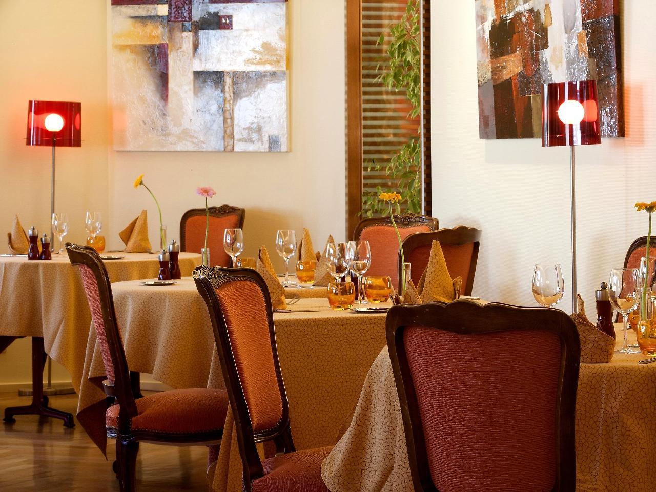 Hotel Restaurant Logis La Palette Wettolsheim Exterior foto