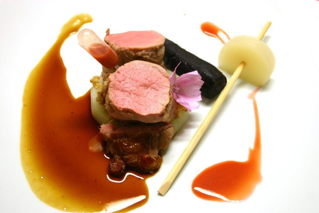 Hotel Restaurant Logis La Palette Wettolsheim Exterior foto